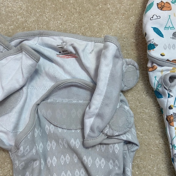 ••SwaddleMe Original Swaddle (Sm/Md) - Picture 4 of 5